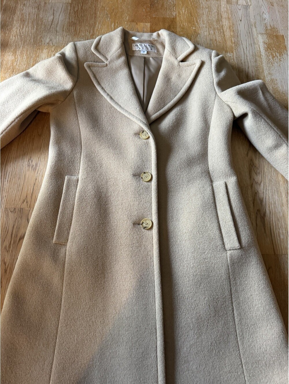 Larry Levine 100% Camel Hair Coat Tan Womens Size 4 Mid